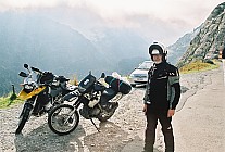 06F15p06_19A.jpg