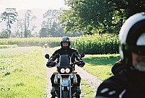 06F16p04_33A.jpg