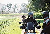 06F16p05_32A.jpg