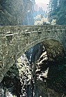 06F16p09_28A.jpg