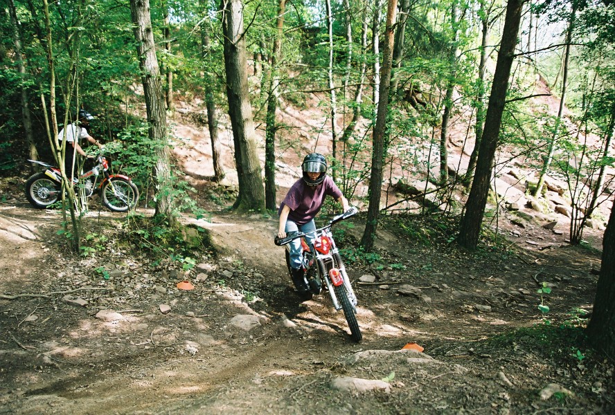 06f13p33_05.jpg