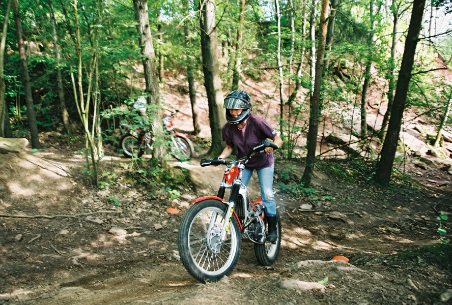 06f13p35_03.jpg